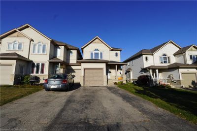 312 Pastern Trail, Townhouse with 3 bedrooms, 2 bathrooms and 3 parking in Waterloo ON | Image 2