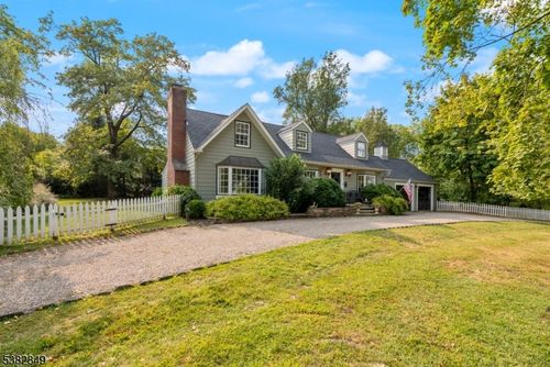 11 Miller Ave, Oldwick, NJ, 08858 | Card Image