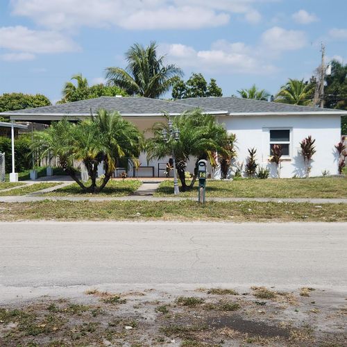 551 Nw 107th St, Miami, FL, 33168-3220 | Card Image