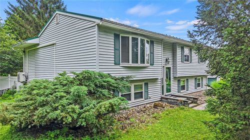 35 Deerfield Ln, Ithaca, NY, 14850-9648 | Card Image