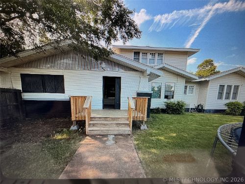 1302 N 7th Ave, Durant, OK, 74701-3210 | Card Image