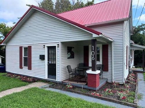 106 E 4th Ave, Central City, KY, 42330-1374 | Card Image