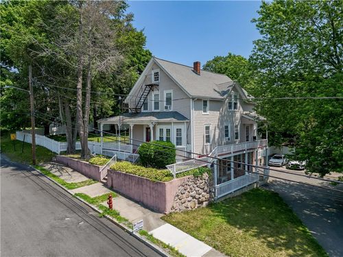 507 Summer St, Woonsocket, RI, 02895-7312 | Card Image