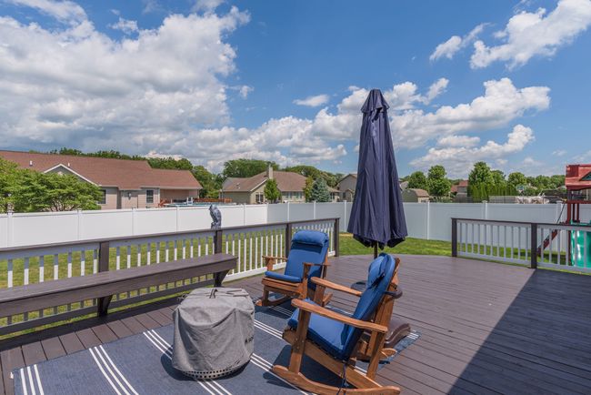 1619 W Meadowlark Dr, Home with 3 bedrooms, 3 bathrooms and null parking in Pontiac IL | Image 4