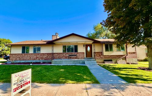 1125 700, Clearfield, UT, 84015-9353 | Card Image