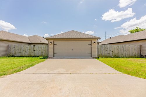 4004 Sw Capstone Ave, Bentonville, AR, 72712-4652 | Card Image