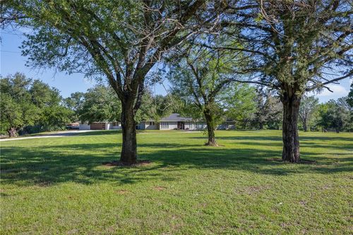 871 Cazey Loop, Franklin, TX, 77856-5571 | Card Image