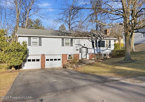 8 Willow St, Sugarloaf, PA, 18249 | Card Image