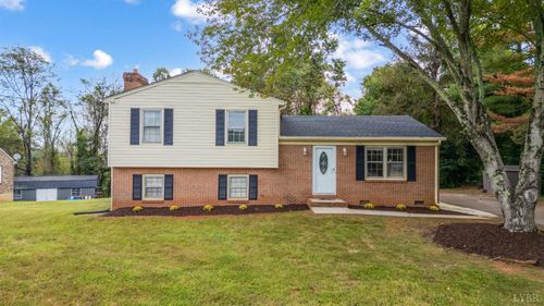 150 Glenwood Dr, Madison Heights, VA, 24572-4562 | Card Image