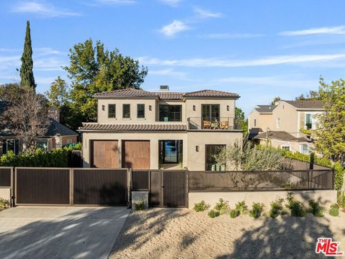 14273 Greenleaf St, Sherman Oaks, CA, 91423-4011 | Card Image