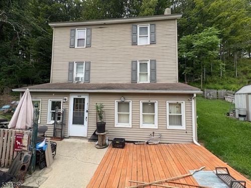 929 Wall St, Newton, NJ, 07860-4214 | Card Image