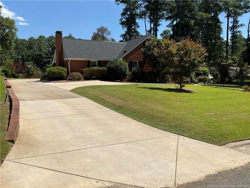 909 Whitford St, Sanford, NC, 27330-4040 | Card Image