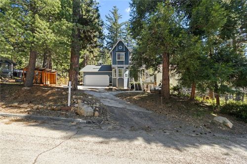 6311 Sugar Pines Cir, Angelus Oaks, CA, 92305-9543 | Card Image