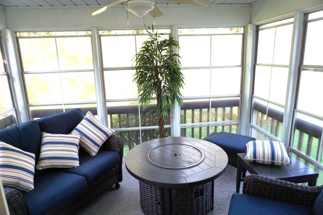 1016 Curzon St, Condo with 2 bedrooms, 3 bathrooms and null parking in Howell MI | Image 9