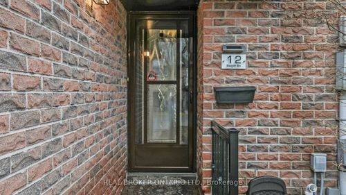 12 Woodglen Way, Markham, ON, L3R3A8 | Card Image