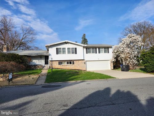 811 S Glenwood Street, ALLENTOWN, PA, 18103 | Card Image