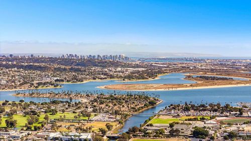 5259 Pacifica Dr, San Diego, CA, 92109-1545 | Card Image