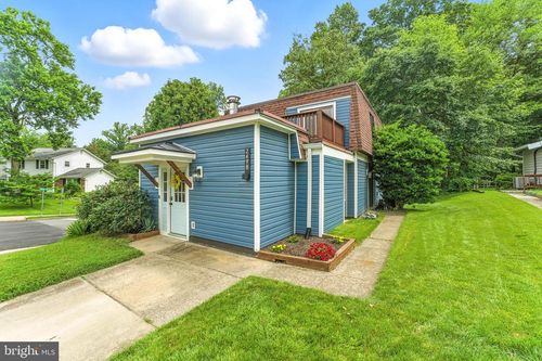 2498 Paxton St, WOODBRIDGE, VA, 22192-3407 | Card Image