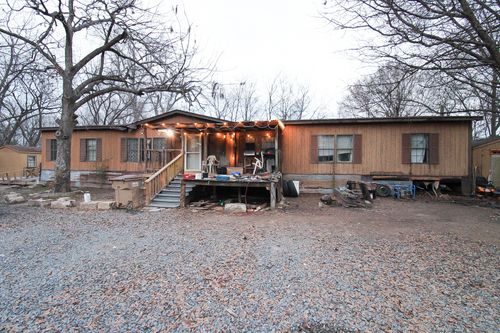 204 E 9th St, Hooks, TX, 75561-5303 | Card Image