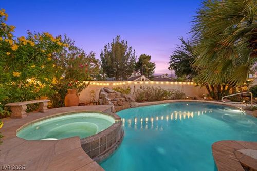 7252 Drifting River Ct, Las Vegas, NV, 89149-6433 | Card Image