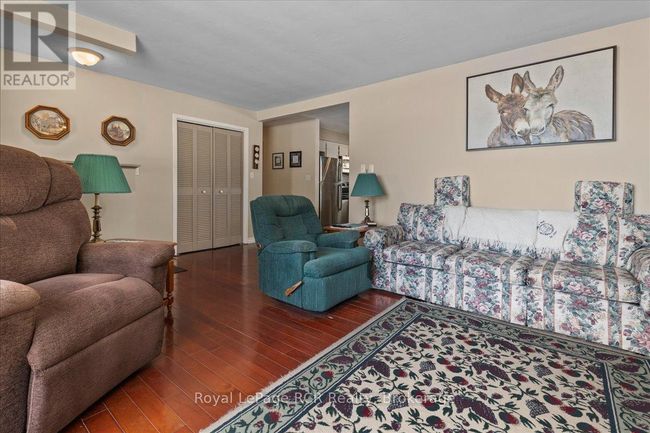 392158 Grey Rd 109, House other with 3 bedrooms, 1 bathrooms and 7 parking in Holstein ON | Image 10