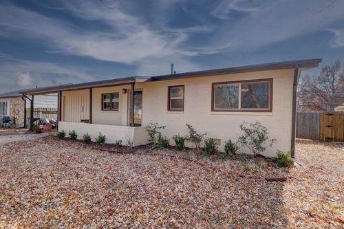 235 Random Rd, Arkansas City, KS, 67005-3910 | Card Image