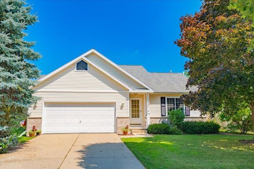933 Vista Ridge Drive, Mount Horeb, WI, 53572 | Card Image
