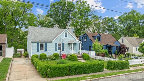 104 Bucknell Ave, Woodbridge, NJ, 07095-3602 | Card Image