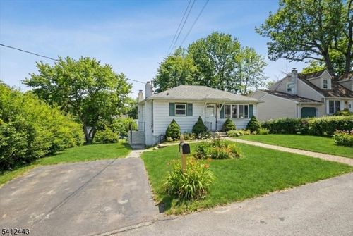 625 E Vail Rd, Landing, NJ, 07850-1217 | Card Image