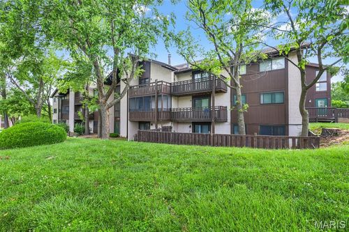 apt-105-1380 Heritage Lndg, Saint Charles, MO, 63303-6155 | Card Image