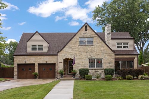 1219 Taylor St, Joliet, IL, 60435-5837 | Card Image
