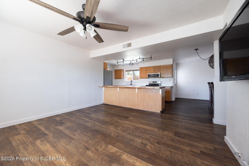 2904 E Edgecliff Drive, Farmington, NM, 87402 | Card Image