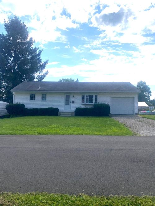 114 S Gordon Ave, Baltimore, OH, 43105-1413 | Card Image