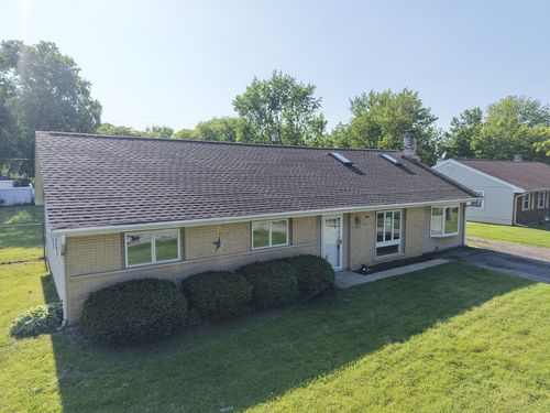 7706 Warwick Ave, Darien, IL, 60561-4541 | Card Image