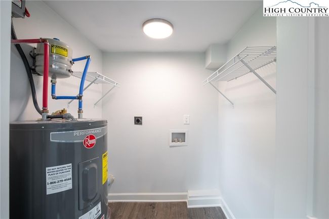 308 Hickory St, House other with 3 bedrooms, 3 bathrooms and null parking in Granite Falls NC | Image 24