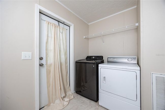22463 Ne 149 Th St, House other with 3 bedrooms, 2 bathrooms and null parking in Raiford FL | Image 25