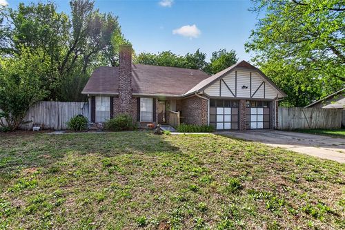 1031 S Brookview Lane, Mustang, OK, 73064 | Card Image