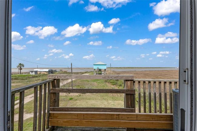 1271 Faggards Slip, House other with 3 bedrooms, 2 bathrooms and 2 parking in Gilchrist TX | Image 6