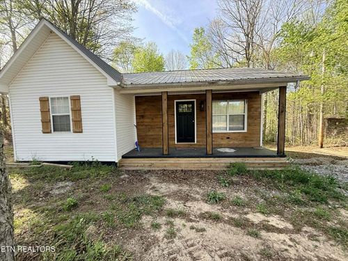 242 Joe Barnett Rd, Jamestown, TN, 38556-5901 | Card Image