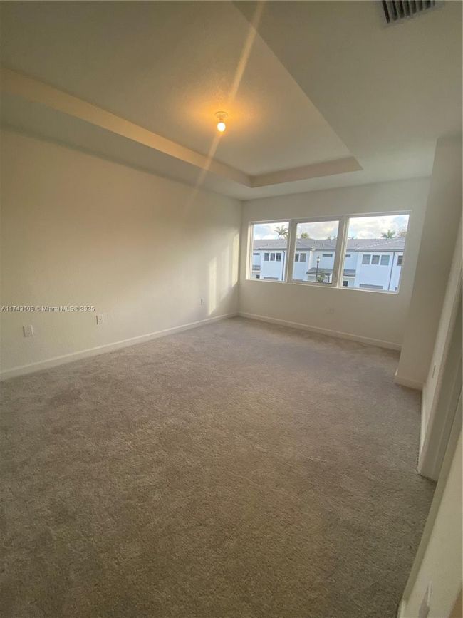 5195 Sw 37 Th St, Townhouse with 3 bedrooms, 3 bathrooms and null parking in West Park FL | Image 22