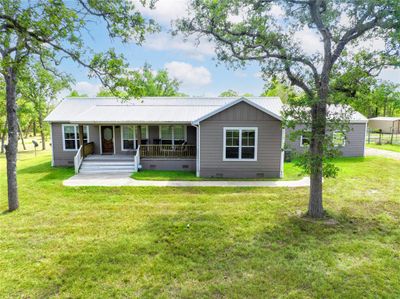 5689 Cr 132, Home with 3 bedrooms, 2 bathrooms and null parking in Hallettsville TX | Image 1