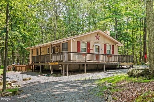 1143 Ranger Trl, Pocono Lake, PA, 18347-7785 | Card Image