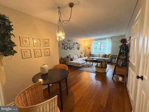 43154-4315 2nd Rd N, ARLINGTON, VA, 22203-2912 | Card Image