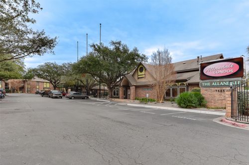 unit-826-7685 Northcross Dr, Austin, TX, 78757-2113 | Card Image