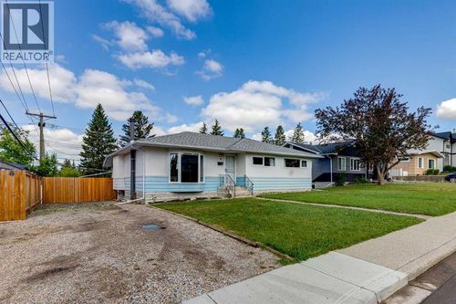 47 Clarendon Road Nw, Calgary, AB, T2L0P2 | Card Image