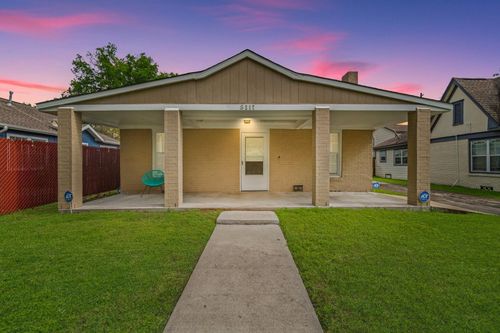 5217 Claremont St, Houston, TX, 77023-3209 | Card Image