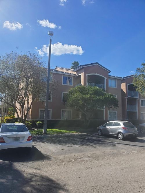 apt-101-4-3844 Lyons Rd, Coconut Creek, FL, 33073-4485 | Card Image