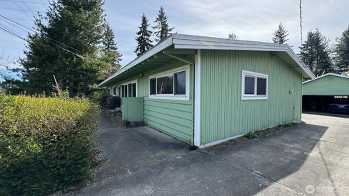 341 Ne 185th St, Shoreline, WA, 98155-2104 | Card Image