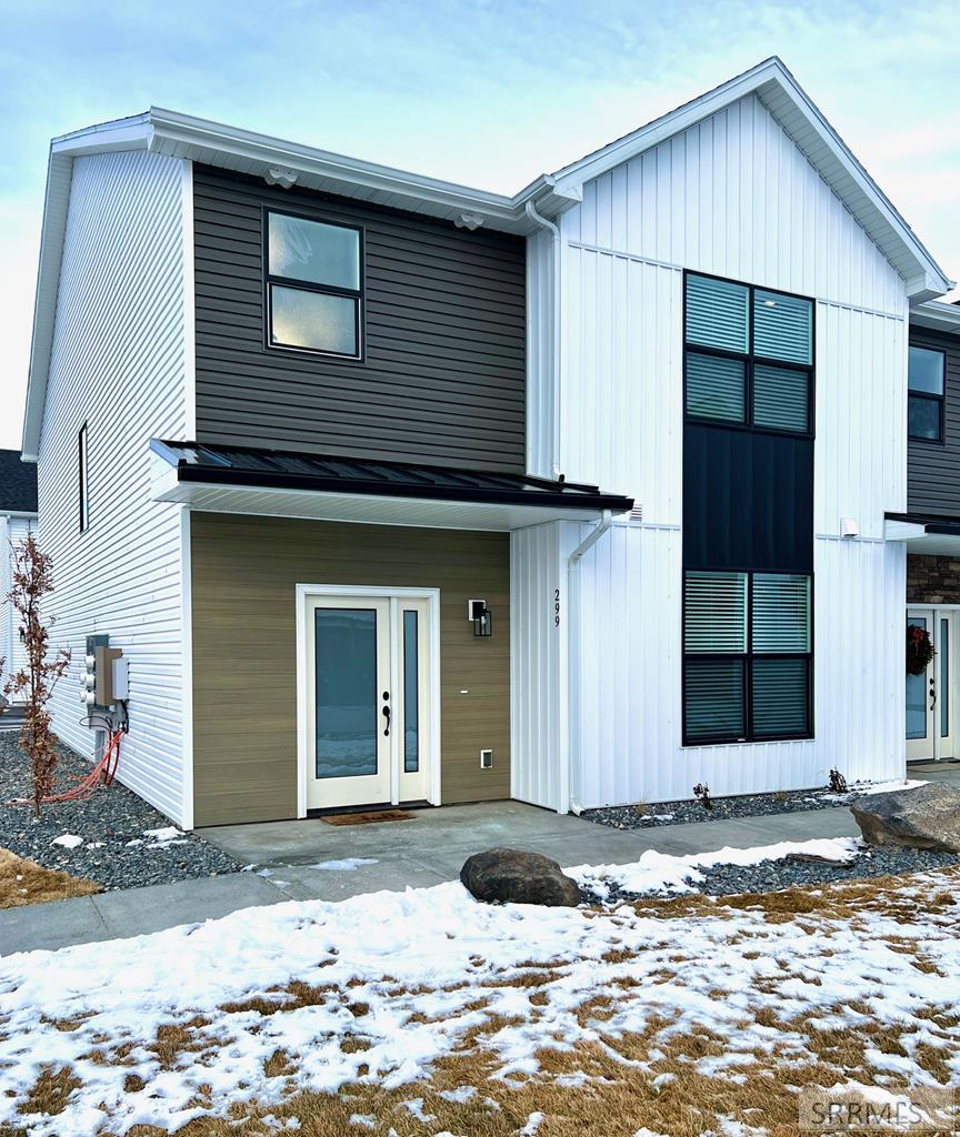 Hummingbird Way, Sugar City, ID 83448
