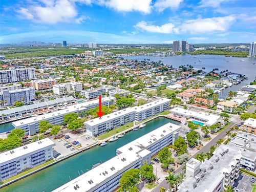 apt-312-3551 Ne 169th St, North Miami Beach, FL, 33160-3271 | Card Image